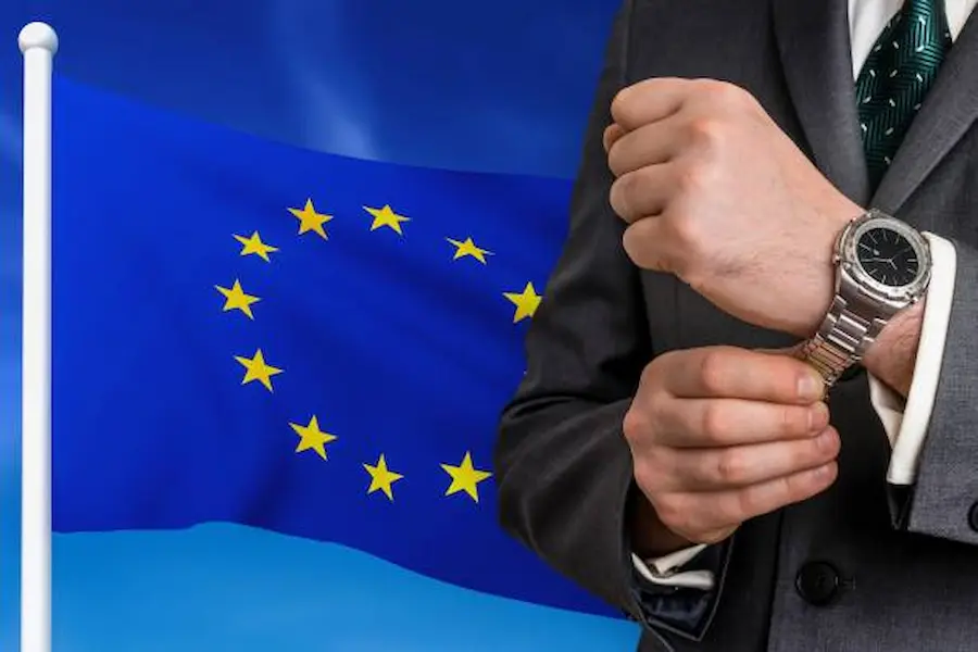 متطلبات فيزا شنغن للسعوديين 2025