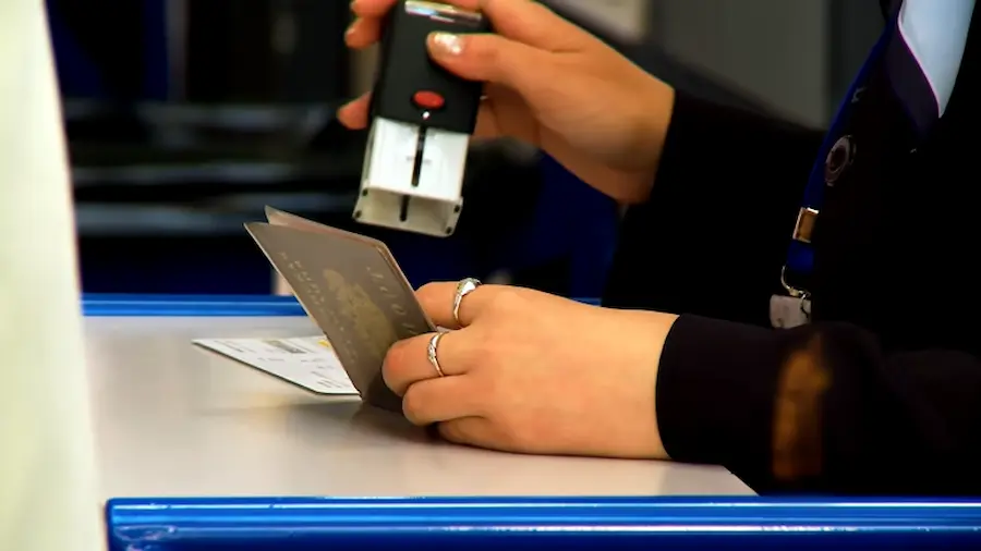 ما المقصود بـ "إعفاء السعوديين من تأشيرة روسيا"؟