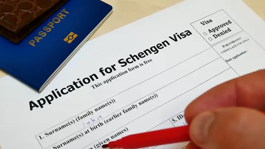 هل تم إعفاء السعوديين من تأشيرة الشنغن؟