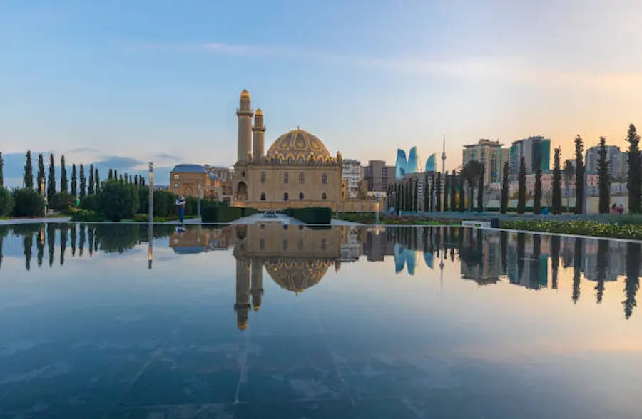 لماذا تعتبر أذربيجان من أفضل الوجهات السياحية للسعوديين؟