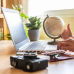 مكتب حجز فنادق بالرياض يساعد العملاء في اختيار أفضل الفنادق وإتمام الحجز بسهولة مع وكالة وجهات.